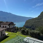 Casa Del Borgo Pregasio Garden And View By Gardadomusmea Tremosine