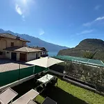 Casa Del Borgo Pregasio Garden And View By Gardadomusmea Casa de Férias Tremosine