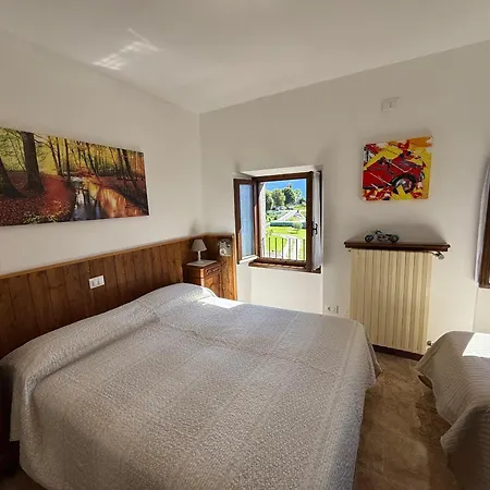 Casa Del Borgo Pregasio Garden And View By Gardadomusmea Ferienhaus Tremosine
