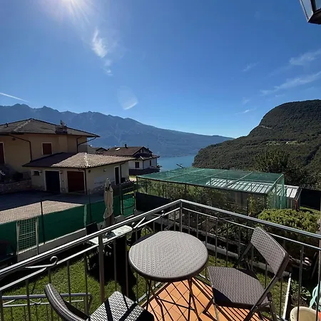 Ferienhaus Casa Del Borgo Pregasio Garden And View By Gardadomusmea Tremosine