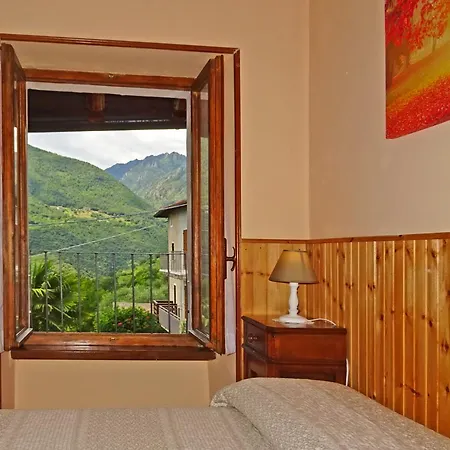 Casa Del Borgo Pregasio Garden And View By Gardadomusmea 펜션